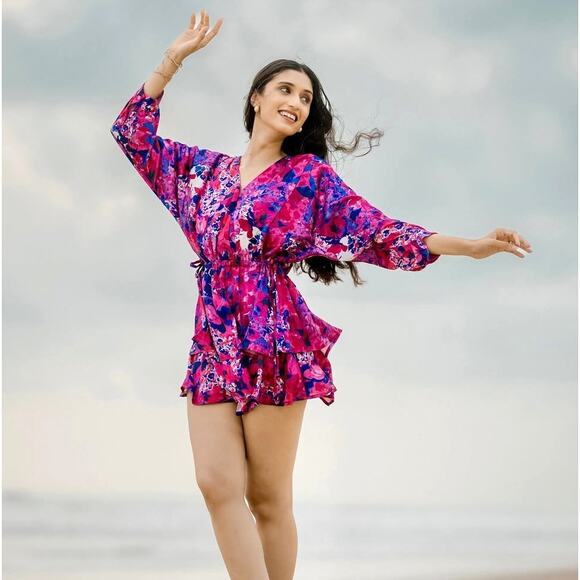 ZARA BLOGGER FAVE!!! V-Neck Dress with Flounced Hem NWT - Picture 13 of 16